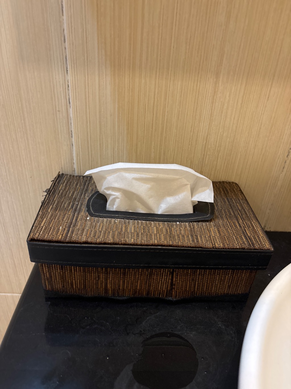 Tempat tisu